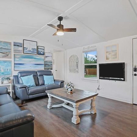 Inviting Home Near Lewisville Lake - Pets OK! Lake Dallas Eksteriør bilde