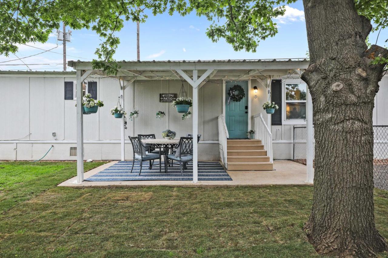 Inviting Home Near Lewisville Lake - Pets OK! Lake Dallas Eksteriør bilde